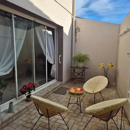 Chez Tite Апартаменты Millas